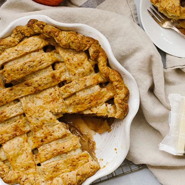 Cheddar Apple Pie